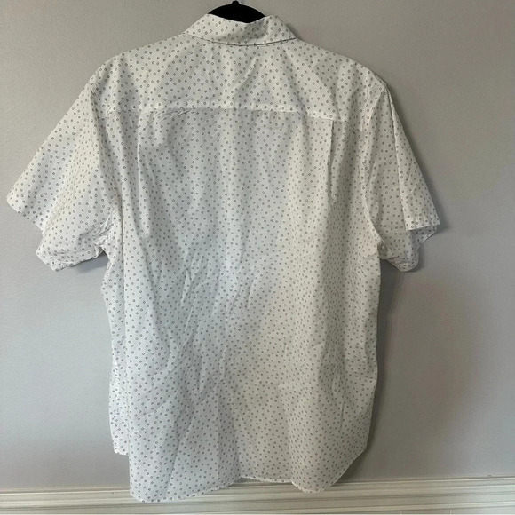 UniQlo Men's Extra Fine Cotton Short Sleeve White Button Up Shirt Size XL GUC - Picture 8 of 8